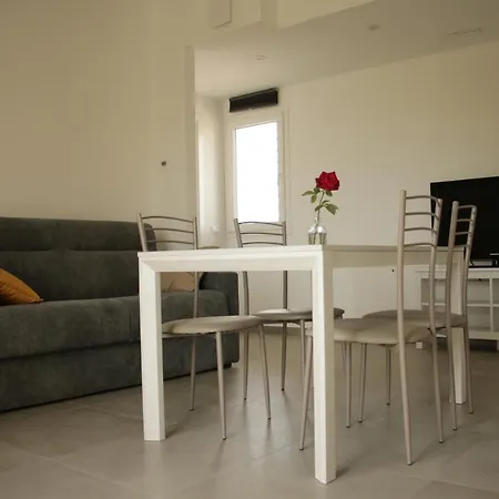 Alle Porte Di 3min Fiera 3 Min Mare Apartmán *